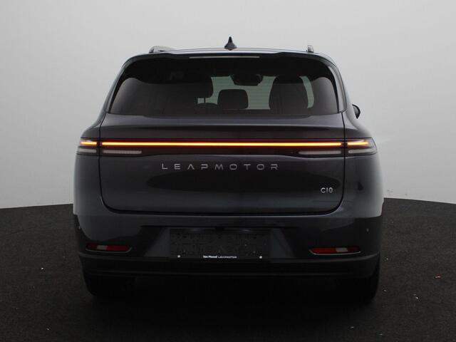 Leapmotor C10 Design REEV 28.4 kWh | DEMO SALE