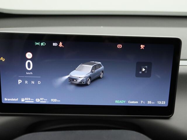 Leapmotor C10 Design REEV 28.4 kWh | DEMO SALE