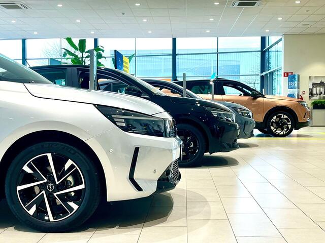 Leapmotor C10 Life REEV 28.4 kWh | NU TE BESTELLEN | TOT 4 JAAR GARANTIE | PRIVATE LEASE VANAF ¤ 574,- PER MAAND | VAN ¤ 40.050,- VOOR ¤ 37.550,-