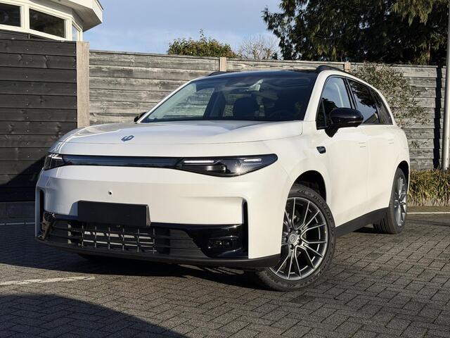 Leapmotor C10 Design REEV 28.4 kWh 215PK Automaat Navigatie, Camera 360, Lichtmetalen velgen, Elektrische Achterklep, Kunstlederen bekleding, Stoel Verwarming & Ventilatie