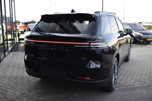 Leapmotor C10 DESIGN PRO 69.9 kWh BLACK PACK FULL OPTIONS
