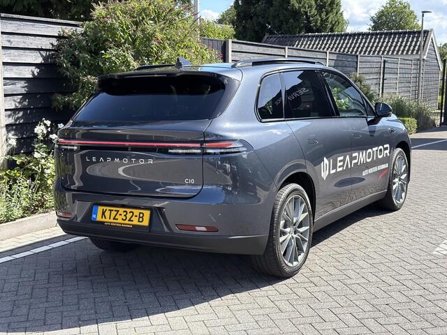 Leapmotor C10 Design ProMax 81.9 kWh 300PK Automaat Navigatie, Camera 360, Lichtmetalen velgen, Elektrische Achterklep, Kunstlederen bekleding, Stoel Verwarming & Ventilatie