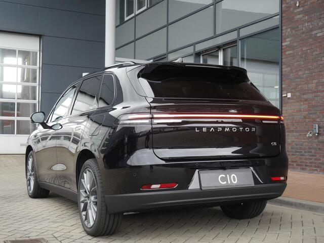 Leapmotor C10 Design ProMax 81.9 kWh | Nieuwe auto | Wltp 510km | 299 PK | Stuur verwarming | Stoel verwarming en ventilatie | 1500 kg trekgewicht | Panorama dak | Zeer veel ruimte
