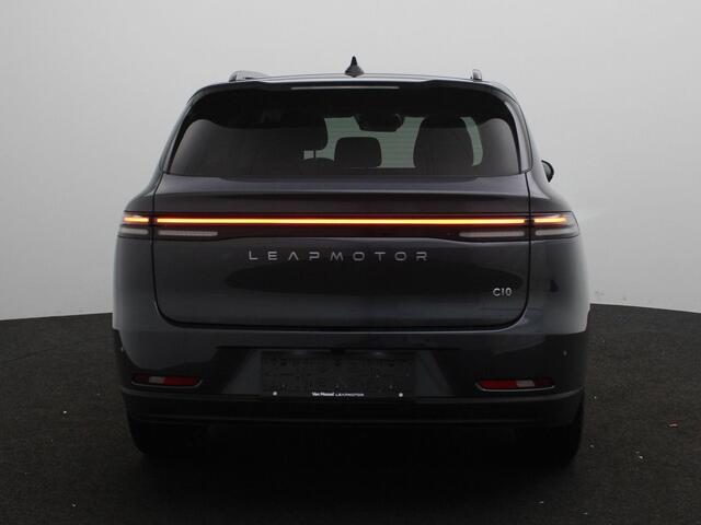 Leapmotor C10 Design REEV 28.4 kWh | DEMO SALE