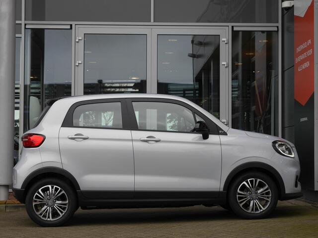 Leapmotor T03 Design 37.3 kWh | Demo | Uit voorraad leverbaar | Camera | Panoramadak | Adaptive cruise control | Dodehoek detectie | Lichtmetalen velgen