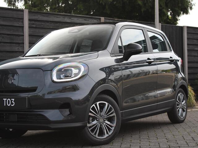 Leapmotor T03 Design 37.3 kWh 95PK Navigatie, Camera achter, Parkeerhulp achter, Audio, Keyless Start, Lichtmetalen velgen