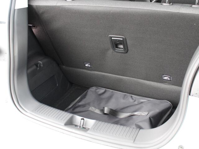 Leapmotor T03 Design 37.3 kWh 95PK Automaat Navigatie, Camera achter, Parkeerhulp achter, Audio, Keyless Start, Lichtmetalen velgen