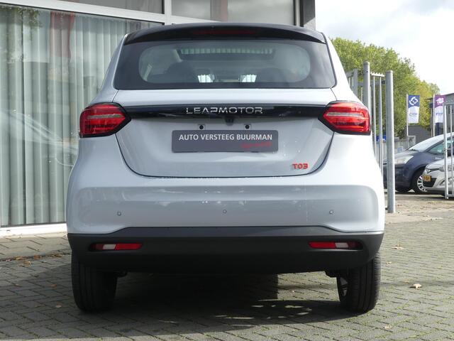 Leapmotor T03 Design 37.3 kWh 95PK Automaat Navigatie, Camera achter, Parkeerhulp achter, Audio, Keyless Start, Lichtmetalen velgen