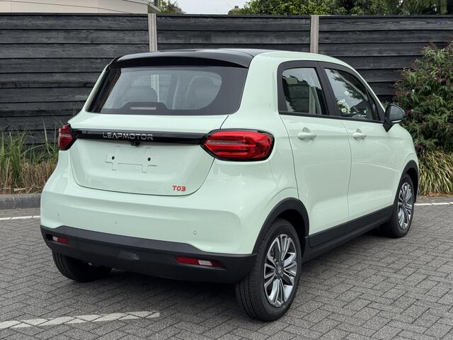 Leapmotor T03 Design 37.3 kWh 95PK Automaat Navigatie, Camera achter, Parkeerhulp achter, Audio, Keyless Start, Lichtmetalen velgen