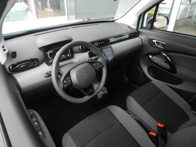 Leapmotor T03 Design 37.3 kWh | Nieuw | Snel leverbaar | Camera | Panoramadak | Adaptive cruise control | Dodehoek detectie | Lichtmetalen velgen