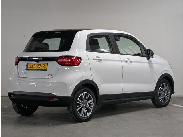 Leapmotor T03 5-deurs Design EV 37,3kWh 95pk AUTOMAAT | CAMERA | CLIMA | PANODAK | ADAPTIVE CRUISE | DODEHOEKBEW. | LM-VELGEN | NAVI |