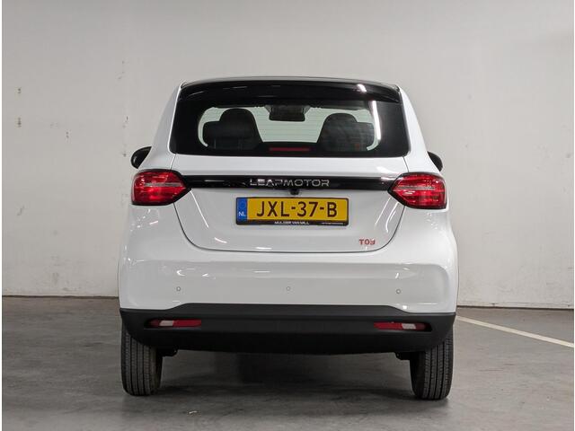 Leapmotor T03 5-deurs Design EV 37,3kWh 95pk AUTOMAAT | CAMERA | CLIMA | PANODAK | ADAPTIVE CRUISE | DODEHOEKBEW. | LM-VELGEN | NAVI |