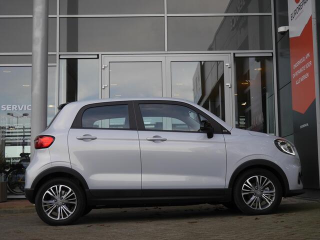 Leapmotor T03 Design 37.3 kWh | Snel leverbaar | Camera | Panorama dak | Adaptieve cruise control | Dodehoek detectie | Lichtmetalen velgen