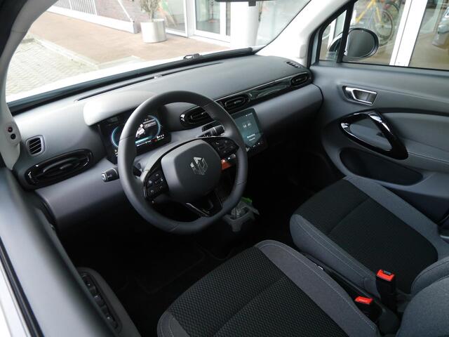 Leapmotor T03 Design 37.3 kWh | Snel leverbaar | Camera | Panorama dak | Adaptieve cruise control | Dodehoek detectie | Lichtmetalen velgen