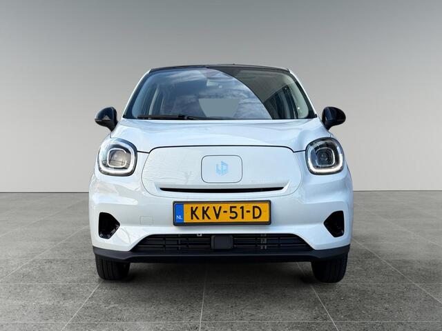 Leapmotor T03 5-deurs Design EV 37.3 kWh 95pk | AUTOMAAT | CAMERA | CLIMA | PANODAK | ADAPTIVE CRUISE | DODEHOEKBEW. | LM-VELGEN | NAVI |
