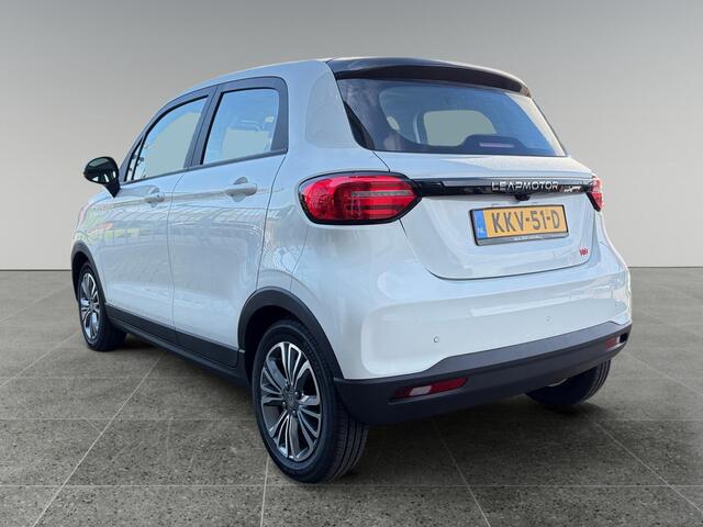Leapmotor T03 5-deurs Design EV 37.3 kWh 95pk | AUTOMAAT | CAMERA | CLIMA | PANODAK | ADAPTIVE CRUISE | DODEHOEKBEW. | LM-VELGEN | NAVI |