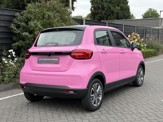 Leapmotor T03 Design 37.3 kWh 95PK Automaat Roze Wrap, Navigatie, Camera achter, Parkeerhulp achter, Audio, Keyless Start, Lichtmetalen velgen – foto 7