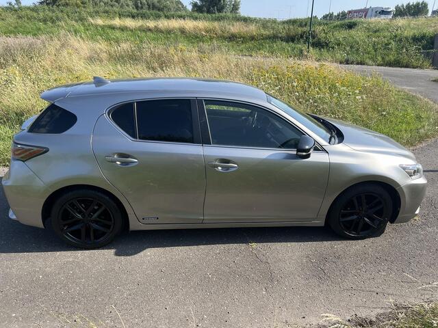 Lexus CT 200h GARANTIE