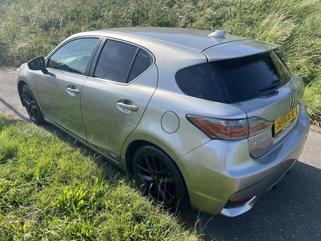 Lexus CT 200h GARANTIE