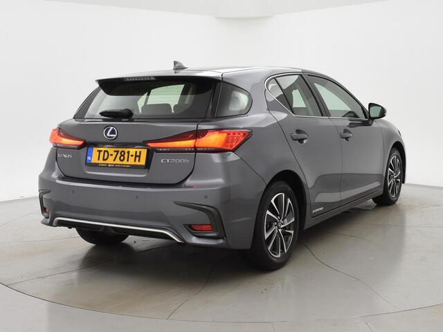 Lexus CT 200h BUSINESS LINE + CAMERA / NAVIGATIE / LED / DEALER ONDERHOUDEN BTW