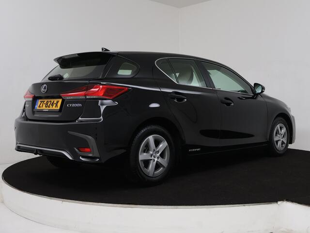 Lexus CT 200h