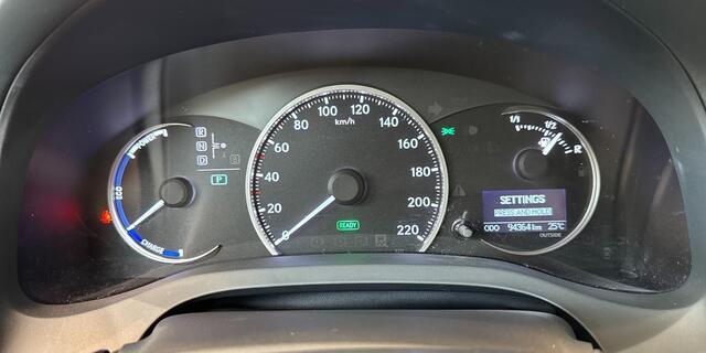 Lexus CT 200h Sport Edition | navi | stoelverwarming | LM velgen |