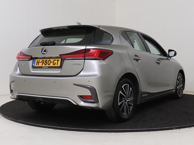 Lexus CT 200h Business Line | Navigatie | Parkeersensoren Voor & Achter | 16" Velgen |