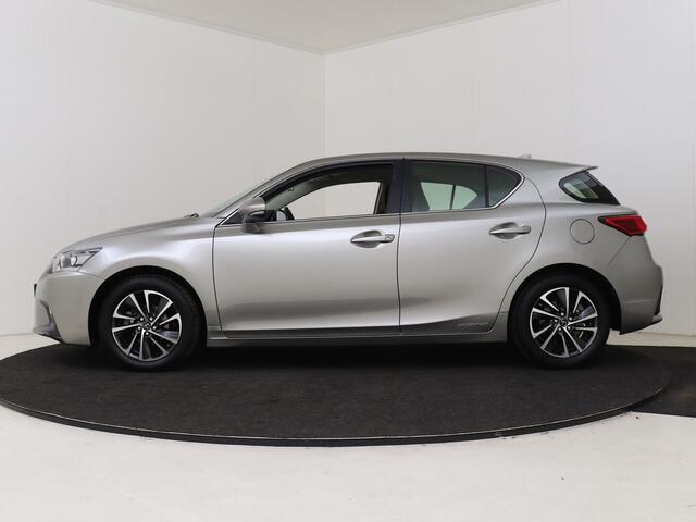 Lexus CT 200h Business Line | Navigatie | Parkeersensoren Voor & Achter | 16" Velgen |