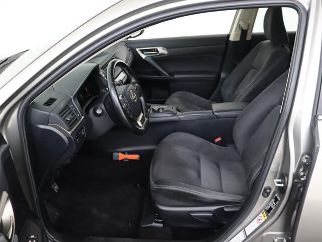 Lexus CT 200h Business Line | Navigatie | Parkeersensoren Voor & Achter | 16" Velgen |