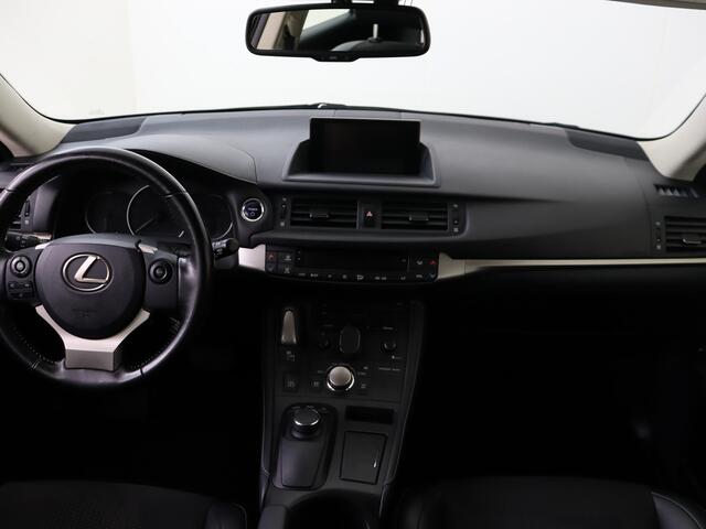 Lexus CT 200h Sport Edition Limited | Parkeersensoren | 17" Velgen | Half Lederen Bekleding |