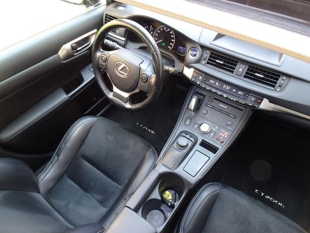 Lexus CT 200h Sport Ed. Inruilkoopje *Dakje/Halfleer/Navi/Cam/Trekhaak*