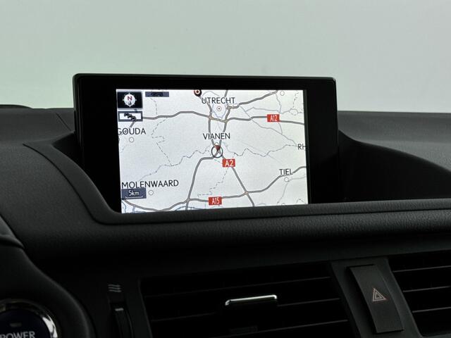 Lexus CT 200h Business Line | Navigatie | Stoelverwarming | NL-Auto | Parkeercamera |