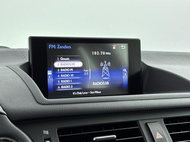 Lexus CT 200h Business Line | Navigatie | Stoelverwarming | NL-Auto | Parkeercamera |