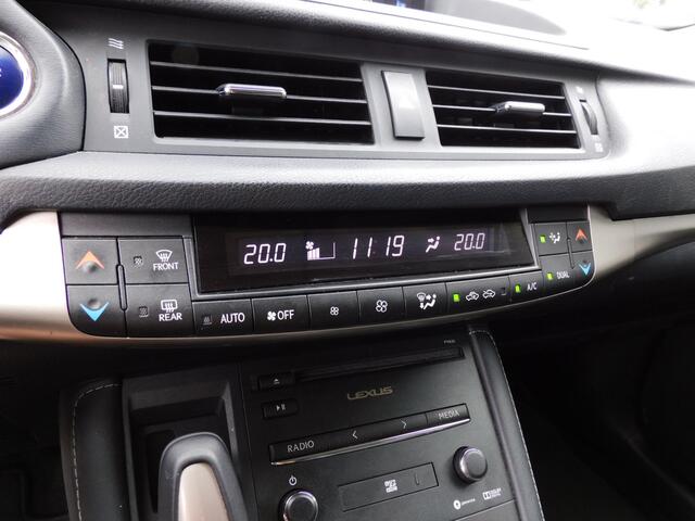 Lexus CT 200h Ultimate Edition 1e EIGENAAR! VOLLEDIG ONDERHOUDEN! NAVI! BLUETOOTH! CLIMA!