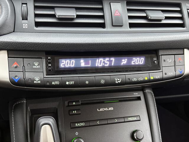 Lexus CT 200h F Sport Line | Half lederen bekleding | Cruise control adaptief | Camera | LM velgen |