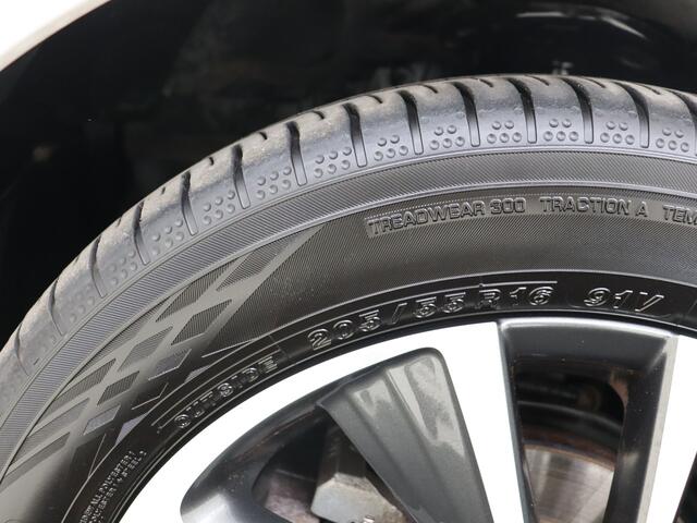 Lexus CT 200h Ultimate Edition | LED | Parkeersensoren | Premium Navigatie |