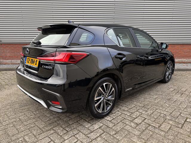 Lexus CT 200h Business Launch Edition | Keyless entry | Camera | Navigatiesysteem full map |