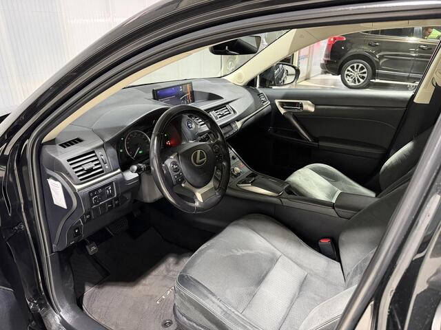 Lexus CT 200h Sport Edition | Alcantara bekleding | Parkeersensoren V+A | Camera | Navigatie | Cruisecontrol