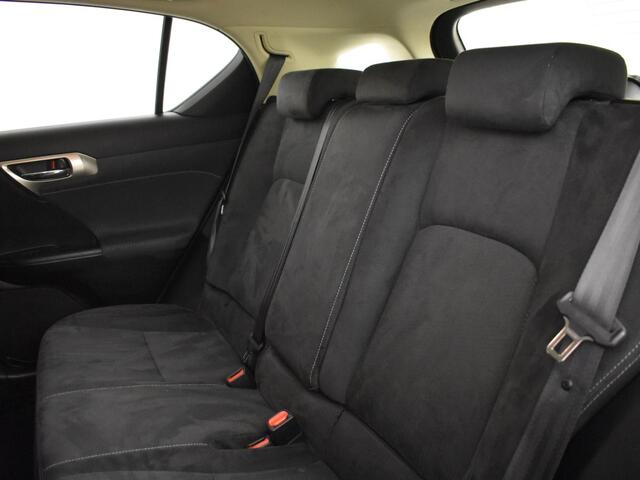 Lexus CT 200h Business Line | Adapt. cruise | Trekhaak | Navigatie |