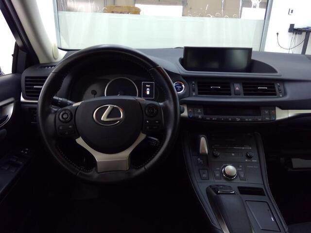 Lexus CT 200h | 100 PK | Ultimate Edition | 79.000 km! | *Wordt verwacht*