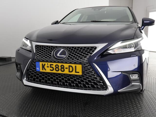 Lexus CT 200h Ultimate Edition