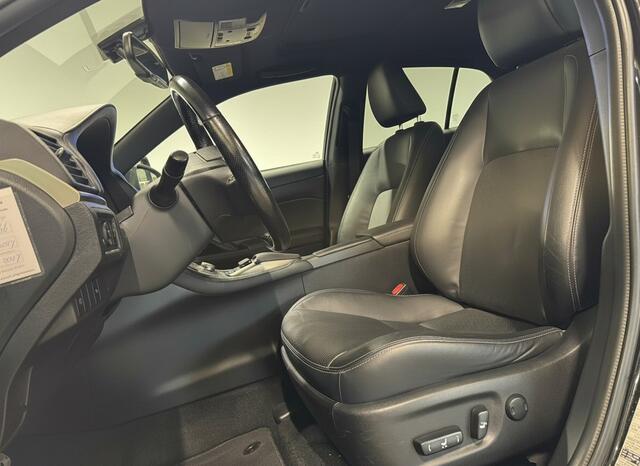 Lexus CT 200h F Sport Line | Schuif / Kanteldak | Stoelverwarming | Sensoren |