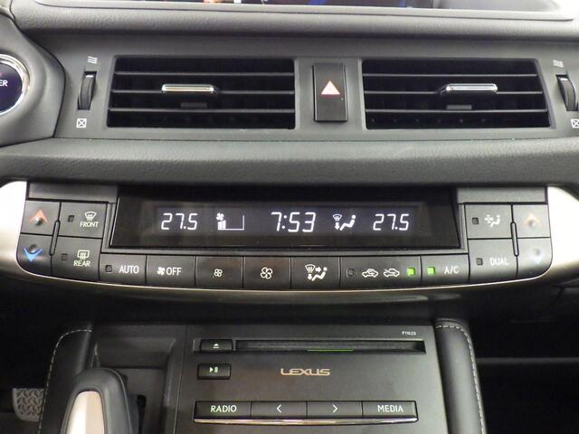 Lexus CT 200h Ultimate Edition