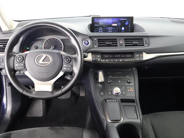 Lexus CT 200h Ultimate Edition | Apple Carplay & AndroidAUTO | Adapt.Cruise Control | Navigatiesysteem |