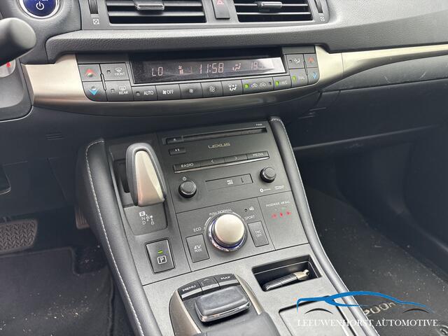 Lexus CT 200h Business Launch Edition, alcantara, camera, cruise, clima, key less, NL-auto