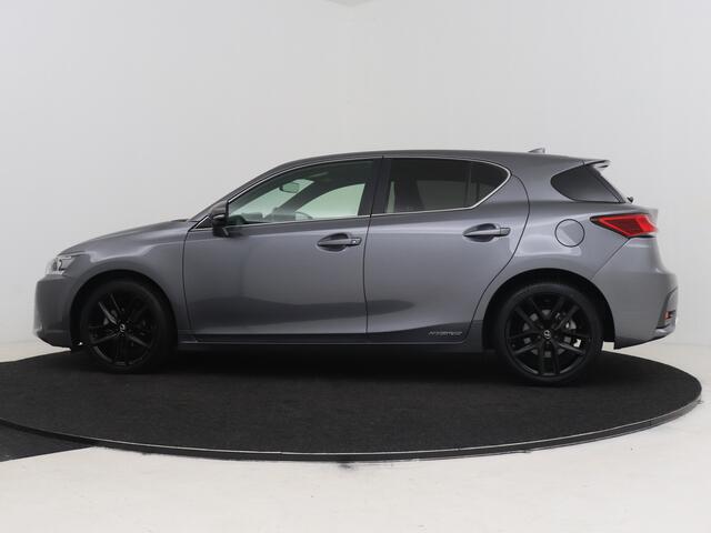 Lexus CT 200h Sport Edition Mercury Grey metallic Black/ Dark Rose stof