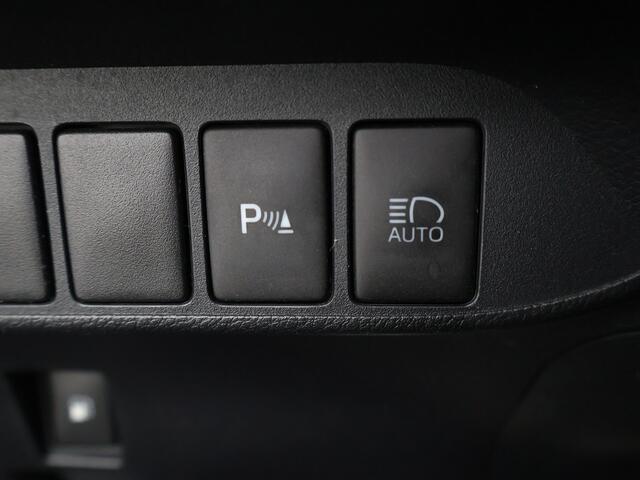 Lexus CT 200h Sport Edition Mercury Grey metallic Black/ Dark Rose stof