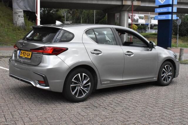 Lexus CT 200h Sport Edition Navigatie | Camera | Keyless | Adaptieve Cruise | 12 mnd BOVAG garantie | Whatsapp 06-53188999