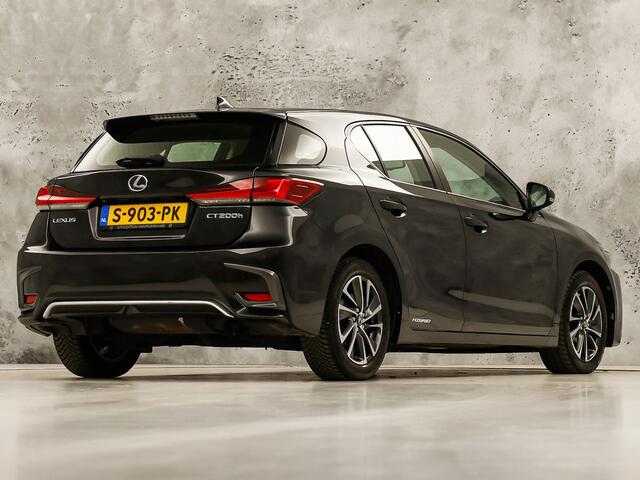 Lexus CT 200h Business Launch Edition Automaat (NAVIGATIE, CAMERA, ALCANTARA, SPORTSTOELEN, KEYLESS, ADAPTIVE CRUISE, NIEUWSTAAT)