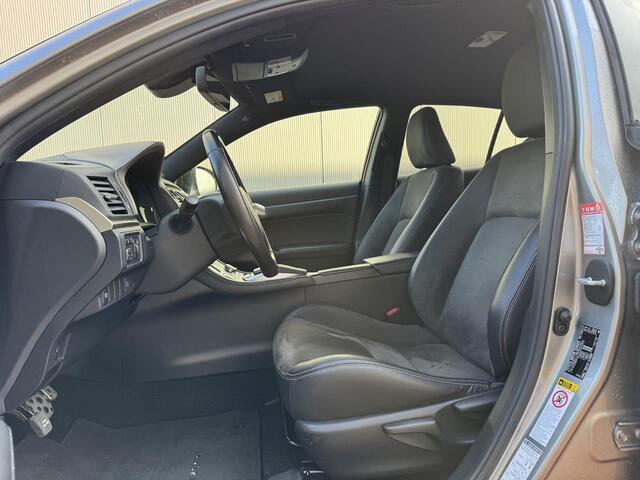 Lexus CT 200h F Sport Line Adaptieve Cruise Stoelverwarming